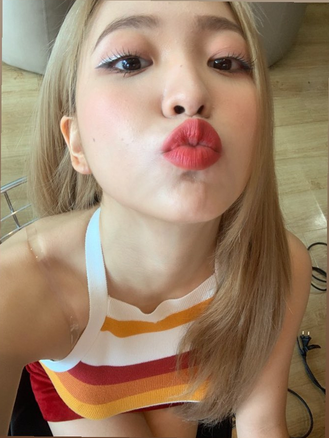 PqqZDsXi Kpop 1 15.png